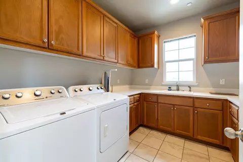 1540 Mirassou Dr, Manteca, CA 95337 photo 32