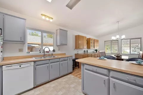 14872 Fine Dr, Grass Valley, CA 95949 photo 17