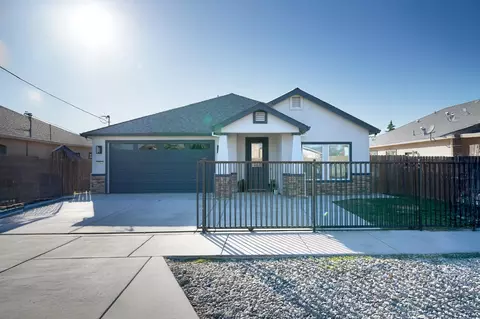 4311 Dry Creek Rd, Sacramento, CA 95838