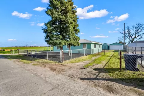 957 W Cardella Rd, Merced, CA 95348 photo 1