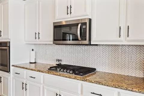 Kitchen - 2414 Galloping Trail Ct, Rocklin, CA 95765 photo 7 of 7