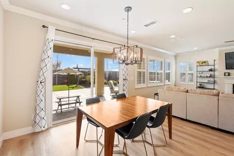 Dining - 2414 Galloping Trail Ct, Rocklin, CA 95765 photo 3 of 3