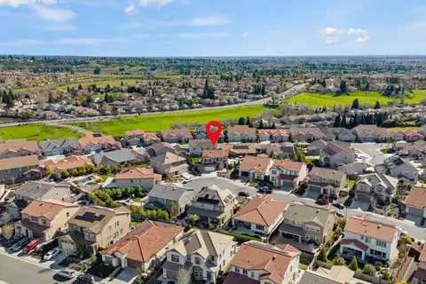 View/Area - 2414 Galloping Trail Ct, Rocklin, CA 95765 photo 4 of 11