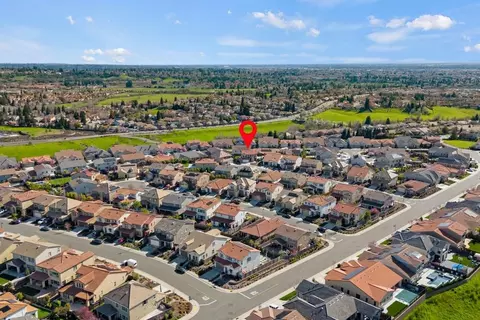 View/Area - 2414 Galloping Trail Ct, Rocklin, CA 95765 photo 5 of 11