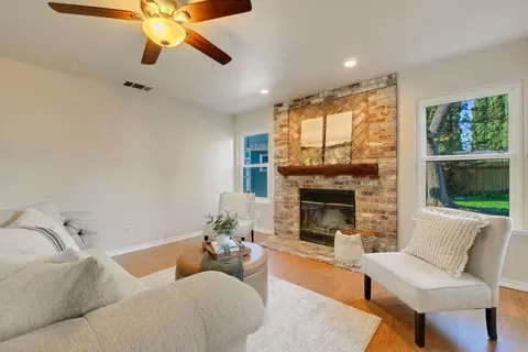 Living - 3921 Windrose Pl, Antelope, CA 95843 photo 4 of 5