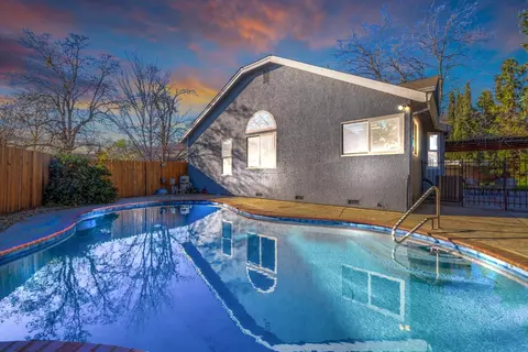 Exterior - 3921 Windrose Pl, Antelope, CA 95843 photo 21 of 22