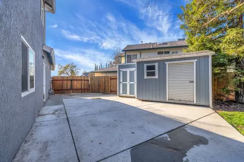 Exterior - 3921 Windrose Pl, Antelope, CA 95843 photo 9 of 22