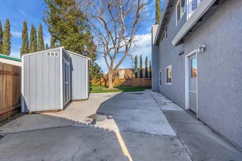 Exterior - 3921 Windrose Pl, Antelope, CA 95843 photo 10 of 22