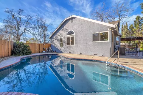 Exterior - 3921 Windrose Pl, Antelope, CA 95843 photo 17 of 22