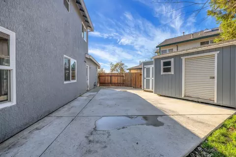 Exterior - 3921 Windrose Pl, Antelope, CA 95843 photo 8 of 22