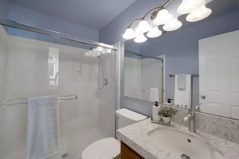 Bath - 3921 Windrose Pl, Antelope, CA 95843 photo 1 of 6