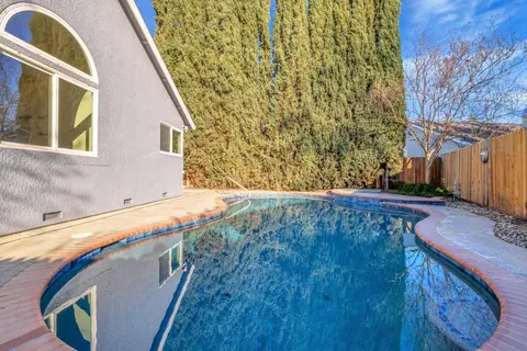 Exterior - 3921 Windrose Pl, Antelope, CA 95843 photo 18 of 22