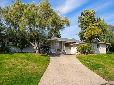 4313 Glenridge Dr, Carmichael, CA 95608 photo 3