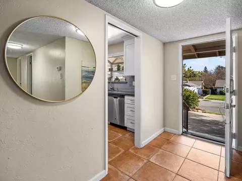 4313 Glenridge Dr, Carmichael, CA 95608 photo 4