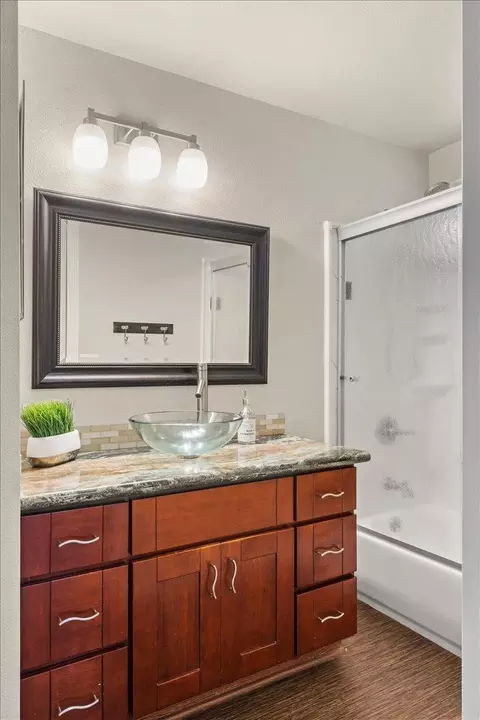 Bath - 2333 Davis Ct, Placerville, CA 95667 photo 1 of 2