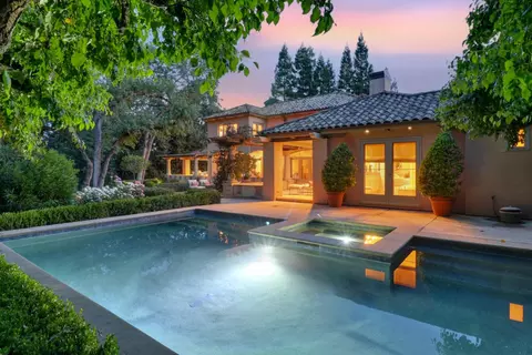 Exterior - 1918 Cenacle Ln, Carmichael, CA 95608 photo 7 of 32