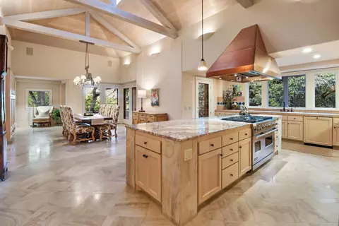 Kitchen - 1918 Cenacle Ln, Carmichael, CA 95608 photo 4 of 6