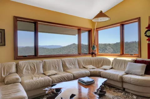 Living - 19000 Meadowbrook Dr, Pine Grove, CA 95665 photo 4 of 13