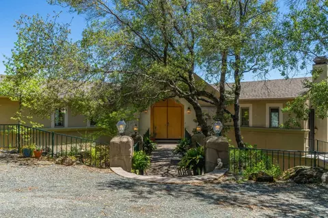 Exterior - 19000 Meadowbrook Dr, Pine Grove, CA 95665 photo 7 of 10