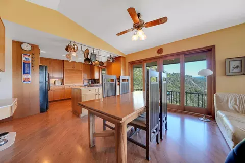 Dining - 19000 Meadowbrook Dr, Pine Grove, CA 95665 photo 3 of 4