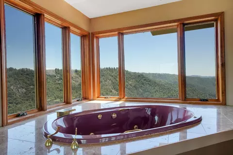 Bath - 19000 Meadowbrook Dr, Pine Grove, CA 95665 photo 5 of 8
