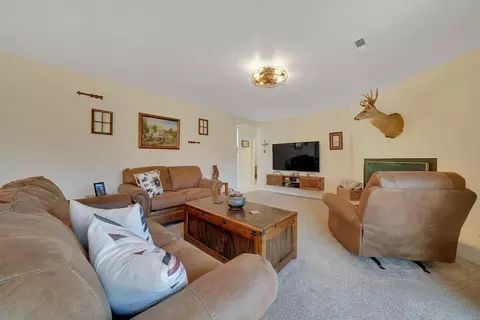 Living - 19840 Meadowood Dr, Jackson, CA 95642 photo 2 of 9