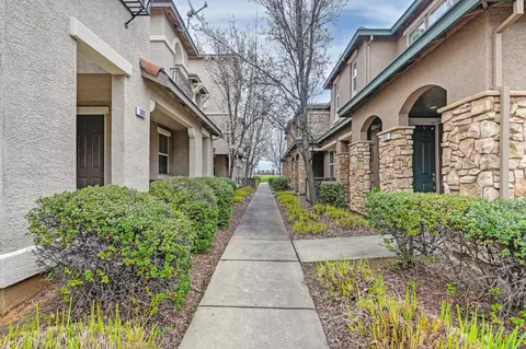 Exterior - 3005 Leiper Loop, Lincoln, CA 95648 photo 3 of 4