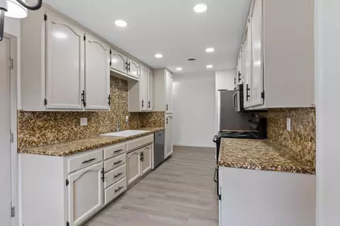 Kitchen - 796 E C St, Oakdale, CA 95361 photo 2 of 5