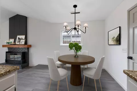 Dining - 796 E C St, Oakdale, CA 95361 photo 2 of 2