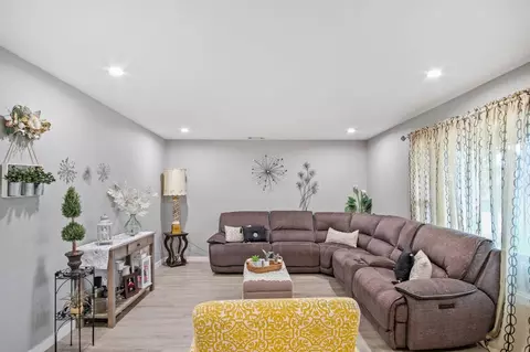 1221 Bispo, Modesto, CA 95350 photo 7