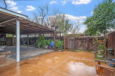 1221 Bispo, Modesto, CA 95350 photo 23