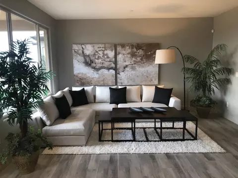 Living - 8752 N Privado Ct, Hilmar, CA 95324 photo 2 of 4