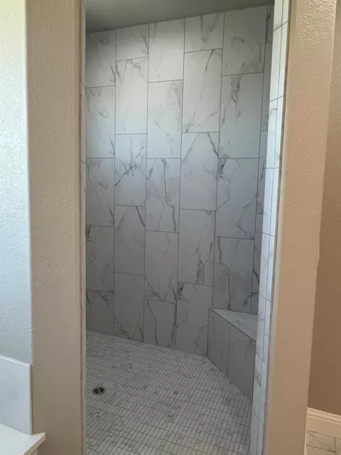 Bath - 8752 N Privado Ct, Hilmar, CA 95324 photo 5 of 5