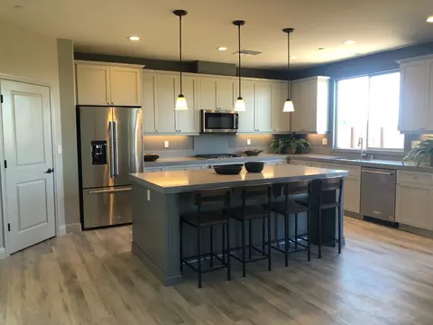Kitchen - 8752 N Privado Ct, Hilmar, CA 95324 photo 1 of 5