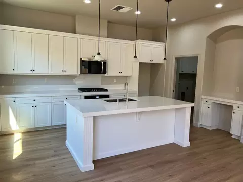 Kitchen - 8740 N Privado Ct, Hilmar, CA 95324 photo 2 of 2