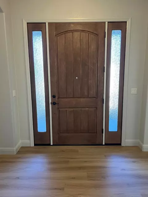 Entry Way - 8740 N Privado Ct, Hilmar, CA 95324 photo 2 of 2