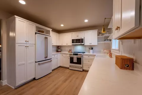 710 E 9th St, Lincoln, CA 95648 photo 6