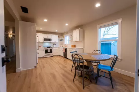 710 E 9th St, Lincoln, CA 95648 photo 5