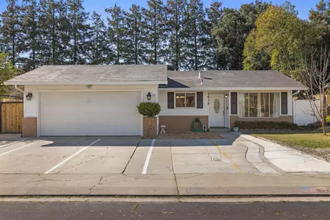 1613 Ortega Dr, Modesto, CA 95355 photo 2