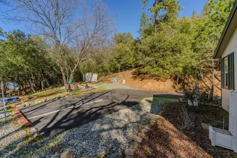 Exterior - 11084 Upper Previtali Rd, Jackson, CA 95642 photo 17 of 23