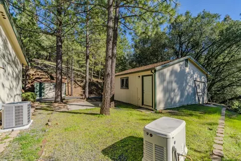 Exterior - 11084 Upper Previtali Rd, Jackson, CA 95642 photo 9 of 23