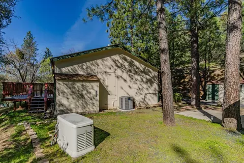 Exterior - 11084 Upper Previtali Rd, Jackson, CA 95642 photo 7 of 23