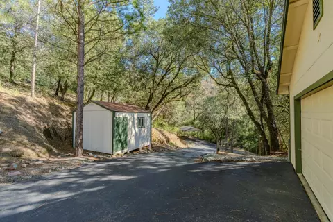 Exterior - 11084 Upper Previtali Rd, Jackson, CA 95642 photo 4 of 23