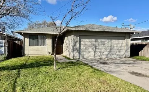 1815 8th Ave, Olivehurst, CA 95961 photo 1