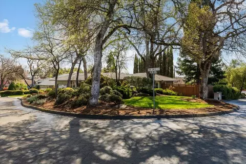 1007 Oak Crest Ct, Placerville, CA 95667 photo 2