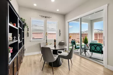 Dining - 4260 Eagle View Way, Folsom, CA 95630 photo 1 of 2