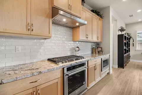 Kitchen - 4260 Eagle View Way, Folsom, CA 95630 photo 2 of 5