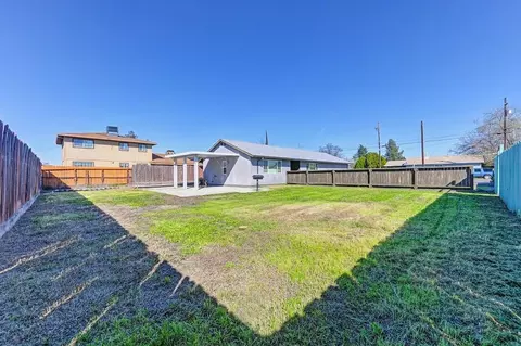 Exterior - 4350 Ardmore Ave, Olivehurst, CA 95961 photo 12 of 14
