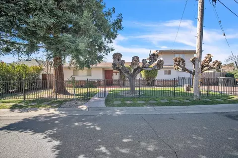 225 Grape St, Roseville, CA 95678