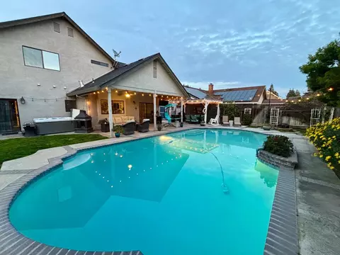 Exterior - 1906 Peacock Dr, Turlock, CA 95382 photo 19 of 24